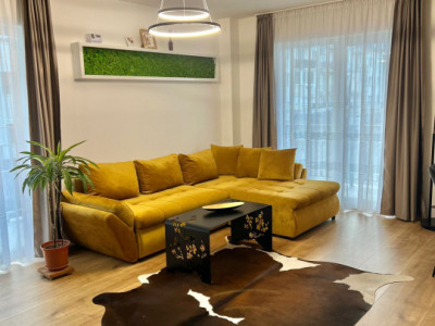 Apartament de 2 camere, 51mp, etaj intermediar, terasa de 15mp, zona Jisk