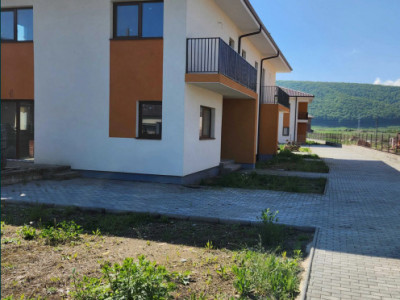 Duplex de vanzare in Gilau, 100mp utili, 330mp utili 