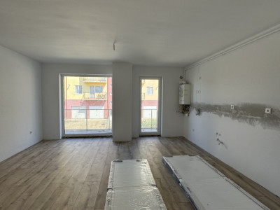 Apartament de vanzare, 3 camere, 2 bai, parcare subterana, Eroilor