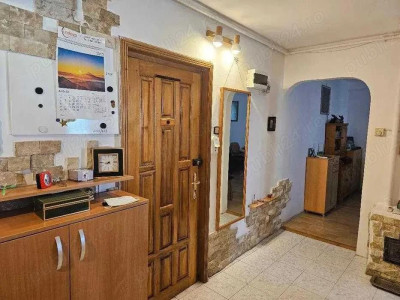 Apartament 2 camere, decomandate, zona Zorilor 