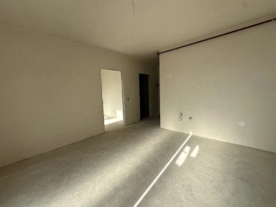 Apartament 2 camere , 38 MP, Iris/Beta Rezident , parcare.