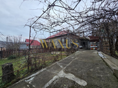 Casa de vanzare cu 2 camere si curte generoasa in zona Gruia