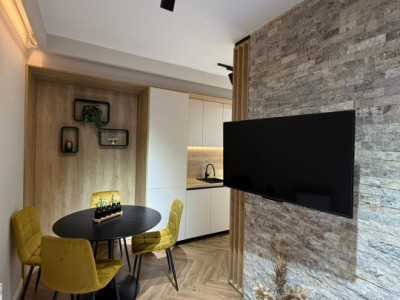 Apartament la cheie de vanzare, 2 camere, 41mp, garaj, Urusagului