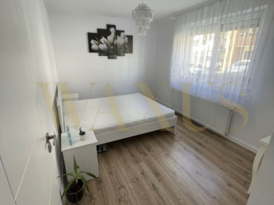 Apartament cu 3 camere, balcon, parcare, zona centrala