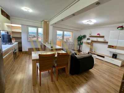 Apartament de vanzare, 4 camere, 90mp, 2 balcoane, Intre Lacuri