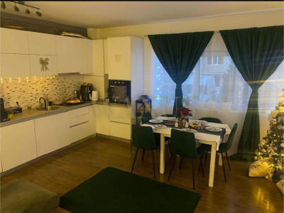 Apartament de 3 camere  , 65 MP, cu gradina de 44 mp|  zona Teilor|