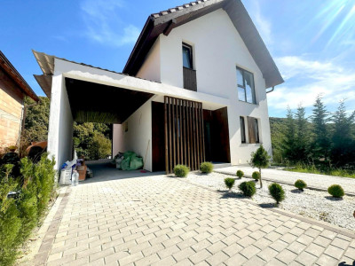 Casa individuala de vanzare, 136mp utili, teren de 480mp, Salicea