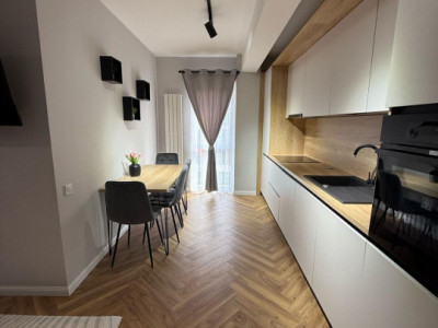 Aoartament cu gradina de vanzare, 54mp, garaj, Urusagului