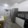Apartament de inchiriat 3 camere zona VIVO thumb 2