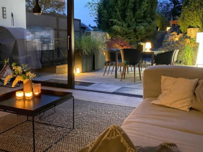 Apartament 4 camere, 2 bai, 89 mp, terasa, curte, garaj, zona Vivo