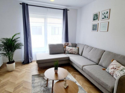 Apartament la cheie de vanzare, 2 camere, 49mp, parcare, Terra