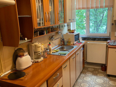 Apartament 3 camere, etaj intermediar, zona Hermes-Gheorgheni