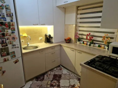 Apartament 2 camere, balcon zona Apahida