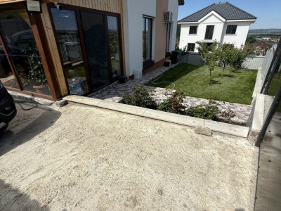 Casa individuală cu Panoramă, garaj și o terasă acoperită, Campenesti 