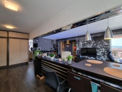 Apartament 2 camere 67mp zona Andrei Mureșanu 