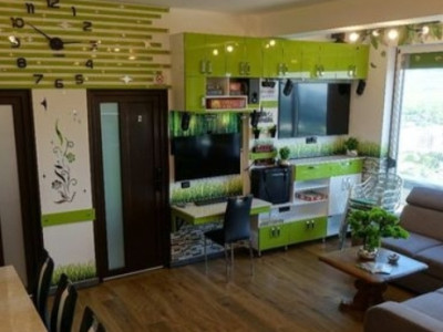 Apartament 3 camere cu view, terasa, parcare subterană, zona Vivo