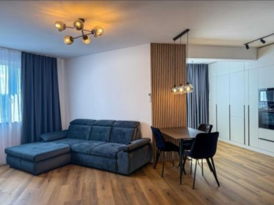 Apartament 2 camere, parcare, zona Vivo 