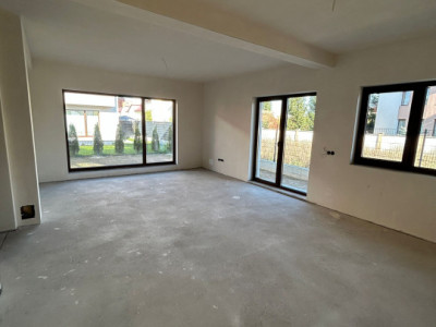 Duplex semifinisat de vanzare in zona centrala, 120 mp, teren de 150mp