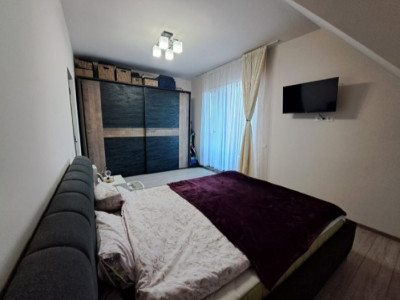 Apartament cu 2 camere, 2 balcoane, zona cetății 