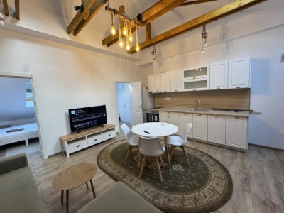 Apartament cu 3 camere, Ultracentral 