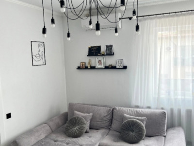 Apartament cu 3 camere 58mp, balcon, terasa, zona Vivo
