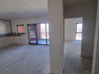 Apartament de 3 camere, semifinisat, 75 mp, garaj, Subcetate 