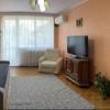 Apartament cu 3 camere, balcon, Centru thumb 1