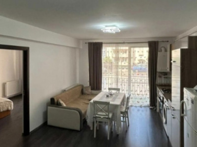 Apartament cu 2 camere, balcon, zona Porii