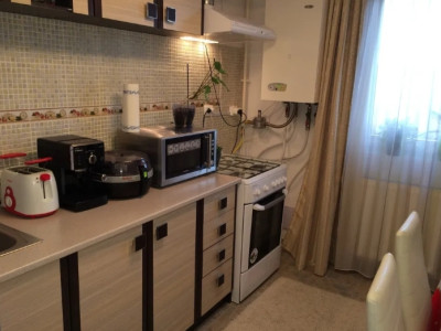 Apartament cu 2 camere, 57 mp utili, balcon, parcare, zona Terra 