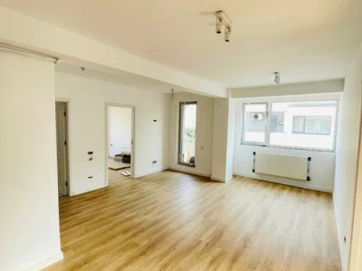 Apartament de vanzare, 3 camere, 72mp, etaj intermediar, zona Eroilor