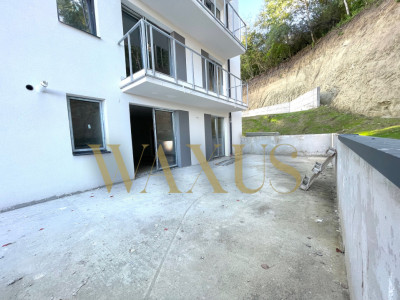 OFERTA! Apartament de 3 camere cu gradina de 50mp, 67mp, garaj, Teilor