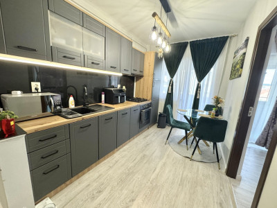 Apartament modern de 3 camere, 67mp, etaj 1, parcare, Sub Cetate