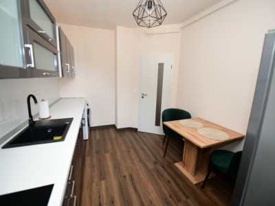 Apartament de 2 camere, 51mp, terasa, garaj, zona Parcului Poligon