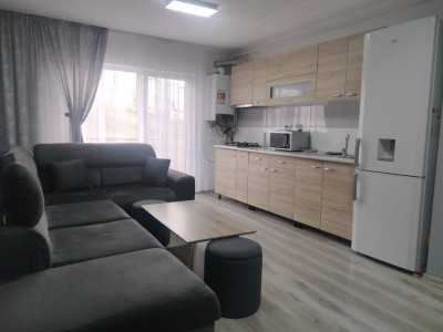 Apartament cu 3 camere, 55,7 mp, balcon, parcare, garaj, zona Eroilor/Florești 