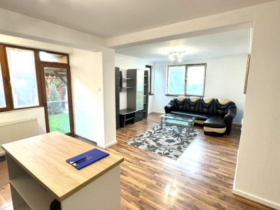 Apartament de 2 camere, 51mp, gradina de 50mp, parcare, Sesul de Sus