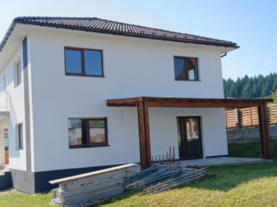 Casă individuală P+E -5 cam 146 mp utili, Chinteni – 180.000 €