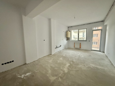 Apartament semifinisat, 49mp, balcon, garaj subteran, Teilor