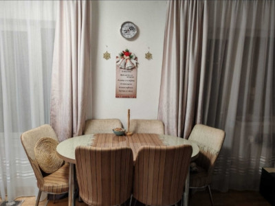 Apartament cu 2 camere, 2 balcoane, zona Eroilor/Floresti
