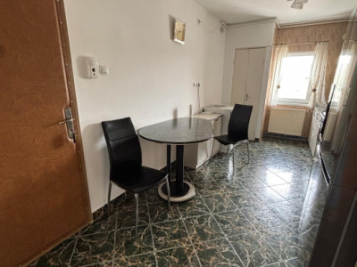 Apartament cu 4 camere, 89mp, 2 balcoane, logie, Manastur
