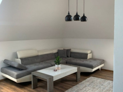 Apartament cu 3 camere, 86 MP, parcare, zona Teilor/Floresti