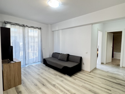 Apartament 2 camere, balcon, etaj intermediar, parcare, Cetatii