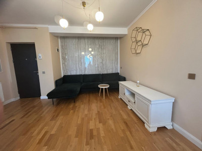 Apartament de vanzare, 3 camere, 53 mp, zona Aqua Park, Floresti.