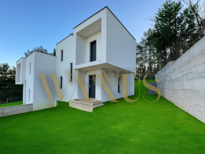 Duplex de vanzare - 103mp I 200mp Teren I Parcare - zona Centrala