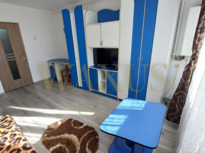 Garsoniera ,zona SUD ,etaj 2