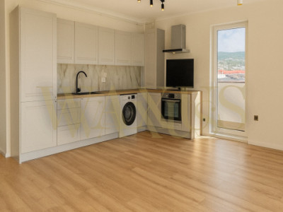 Apartament in zona centrala - 3 camere I 58mp I Balcon I Garaj 