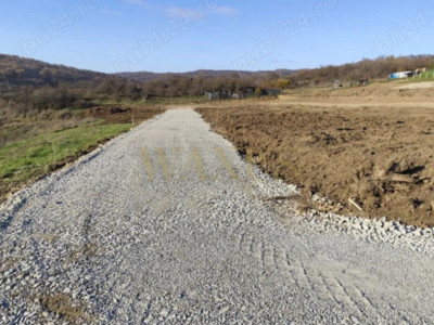 Teren intravilan,zona subcetate