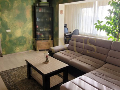 Apartament 3 camere , zona Spitalul Județean 