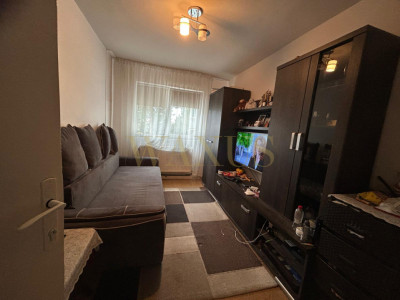 Apartament de vanzare 2 camere decomandate, 42 mp, Manastur, Cluj-Napoca
