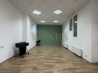 Spațiu comercial, ultracentral, pretabil birouri 