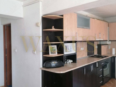 Apartament 4 camere,Zona Hotel Diana,Etaj 3,Scara Interioara
